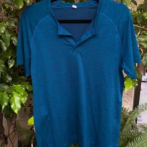 Blue Lululemon Men’s Shirt Size M